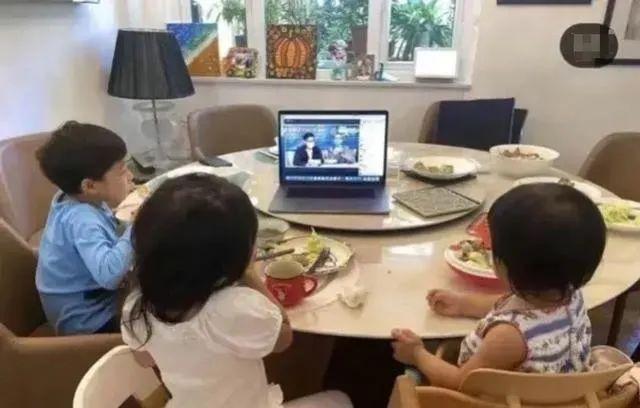 霍启刚|霍启刚罕见公布求婚细节，自曝当时心跳过快，还担心戒指被偷？