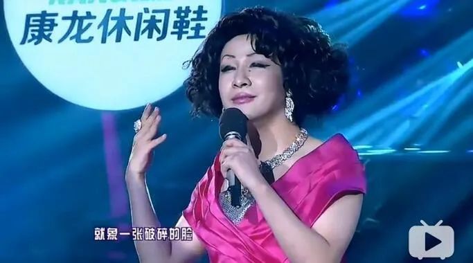 百变大咖秀|这个节目满足了广大男明星穿女装的愿望