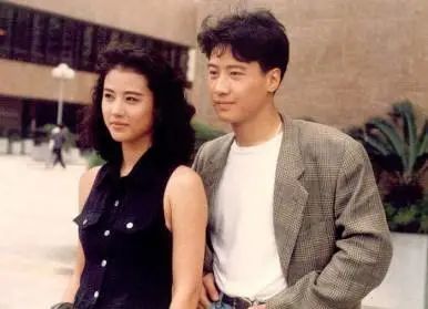 周海媚|大橘观丨不懂应酬有多惨，周海媚曾两年没工作，险连房租都交不起