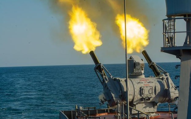 为什么1130近防炮射击时炮口有火焰,而密集阵没有?