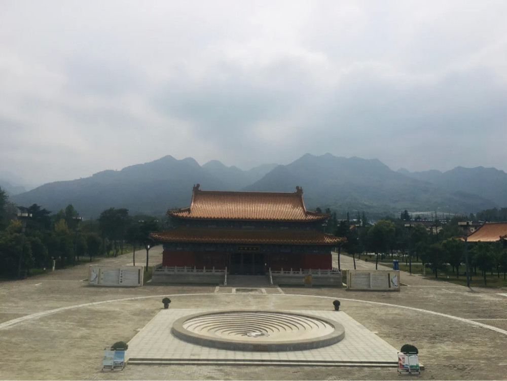 楼观台|梁纪委：手握“道德大经”，飘逸浪漫兮遨游万里雄奇江山