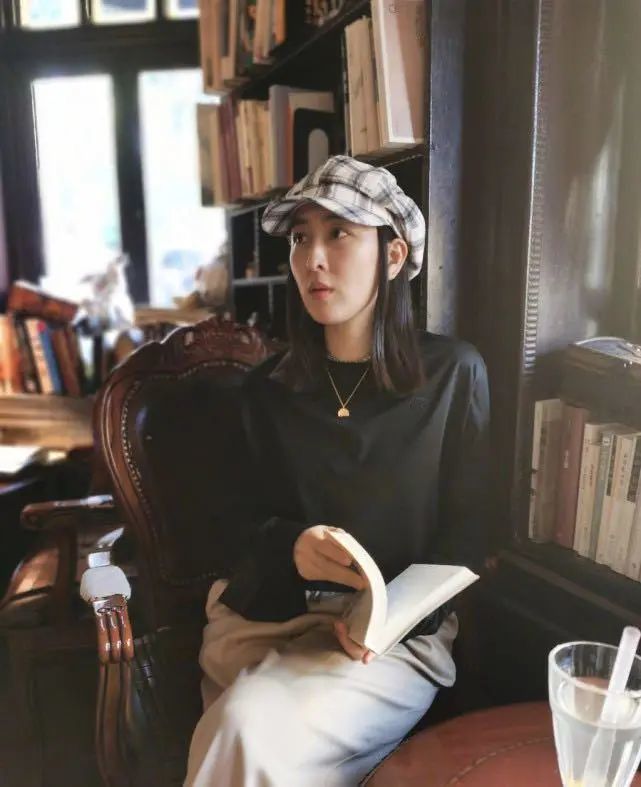 杨幂|有人无戏可拍，有人接到手软，女星过了30岁拼的是这一点