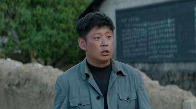 儿子王宏在剧中饰演憨厚老实的雷士根,让人印象十分深刻.