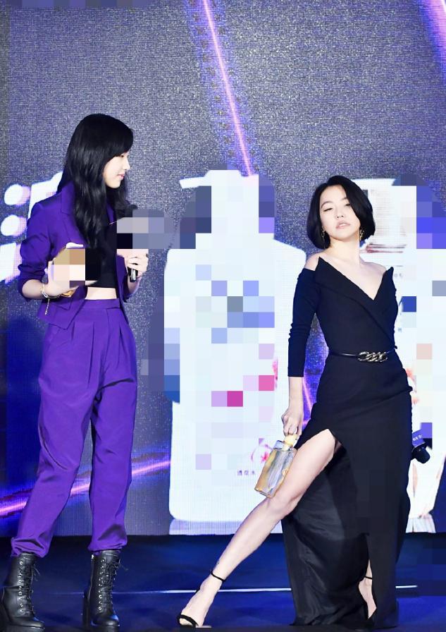 小s|小S罕见与女儿同框，两人差28年却似姐妹！出道路早已为女儿铺好