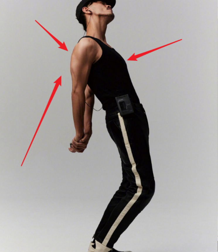 马志威入围亚太区最帅面孔,看完时尚大片后,这颜值身材太绝了吧_腾讯