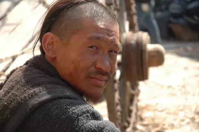 余皑磊|“神配角”余皑磊，就算做群演也不拍烂剧，出道23年坚守底线