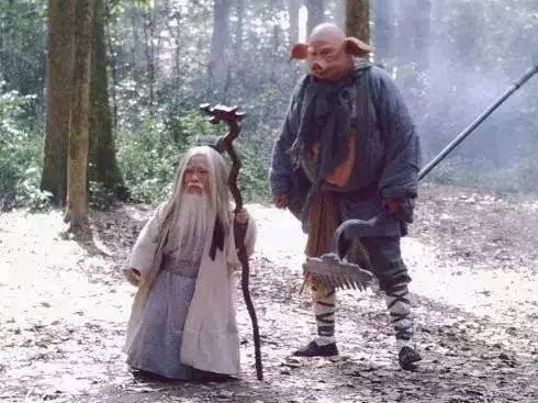 悟空|土地经常泄露妖怪的底细，为啥没人敢杀他们，你看他们的后台是谁