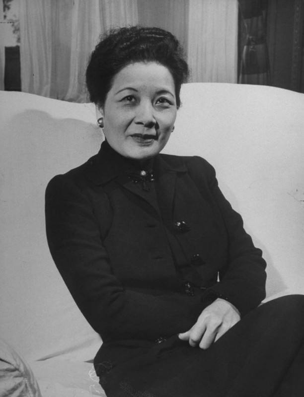 赵一荻|岁月无情，红颜易老：民国8大绝世美女，晚年照片美不美？