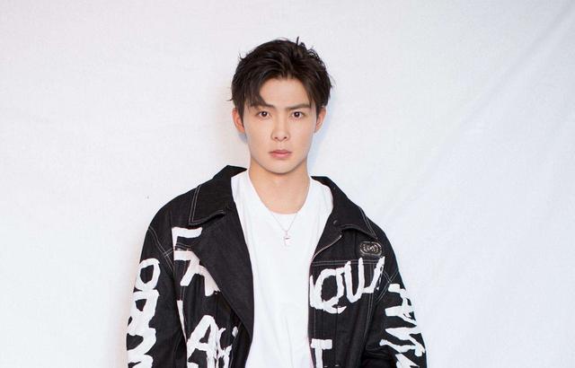 张铭恩|教唆胡冰卿对付徐璐后，张铭恩复出受阻，录节目遭制片人张萌内涵