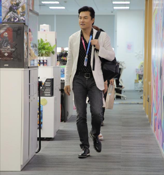 经典《上海滩》播出40年,主演吕良伟是吃了防腐剂?