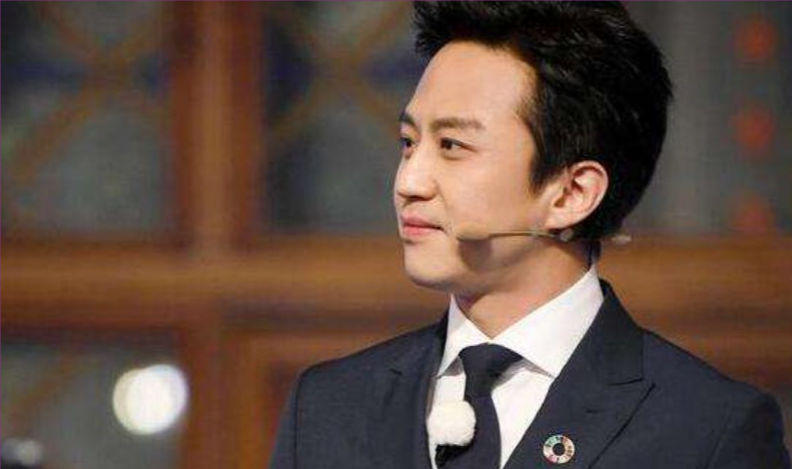 吴京|邓超隐藏技能暴露，片场给吴京按摩，怕不是从孙俪那儿学来的？