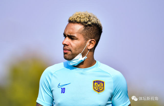 特谢拉在2016赛季初加盟中超江苏苏宁队,并且以5千万