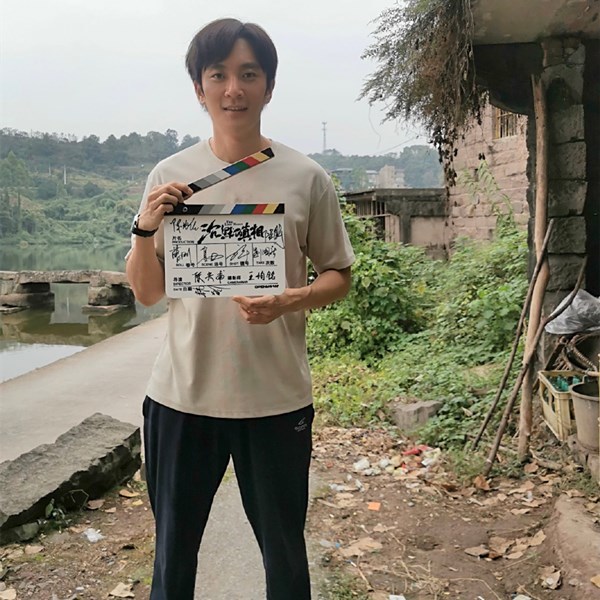 杨幂|杨幂追剧入戏太深！被白宇演技感动直掉眼泪，自称小粉丝求合影