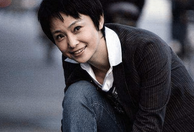 中国女保镖边梅,曾保护13国元首,现今52岁仍然单身_腾讯新闻