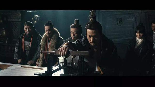 项羽为何鸿门宴不杀刘邦?不是优柔寡断,而是压根看不起刘老三