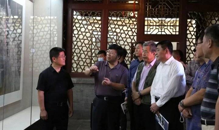 山东省中国画学会|【展讯】济南名士多——李玉旺创作研究展昨日趵突泉万竹园开幕