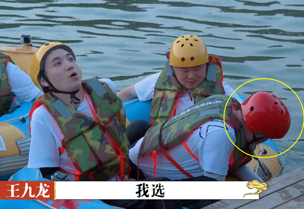 德云斗笑社|《德云斗笑社》张鹤伦惨出天际那是你没看懂，其实郭德纲最捧他！