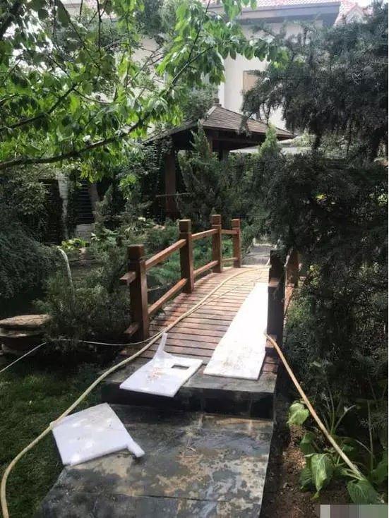 豪宅|有人家里小桥流水，有人为配家具而买房，看完明星的豪宅我沉默了