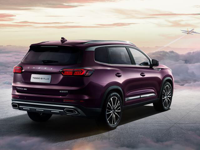 镀铬装饰|瑞虎8plus北京车展预售13.19万起，长安75plus慌不慌？