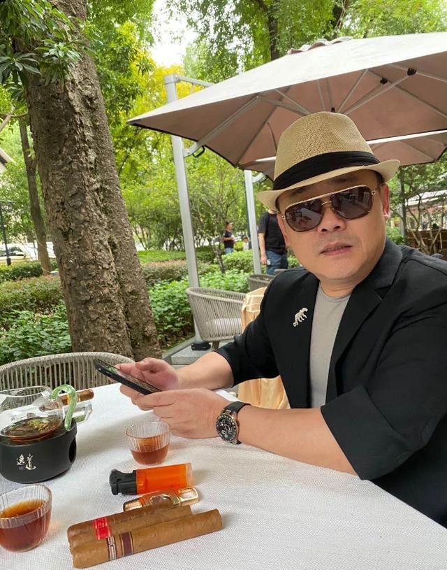 周立波|周立波回国后状态很好，霸气回应黑粉质疑，永远都是中国籍请放心