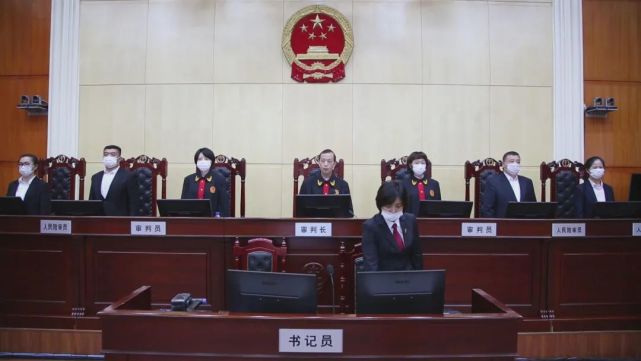 辽宁大连徐氏家族涉黑案件一审公开宣判