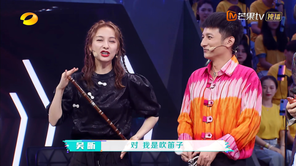 黄明昊|黄明昊喜提《快本》常驻资格，表现亮眼不输海涛，吴昕处境尴尬了