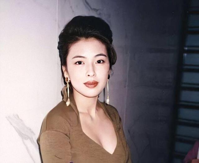 张学友老婆罗美薇旧照曝光,温婉漂亮,不输一代玉女周慧敏