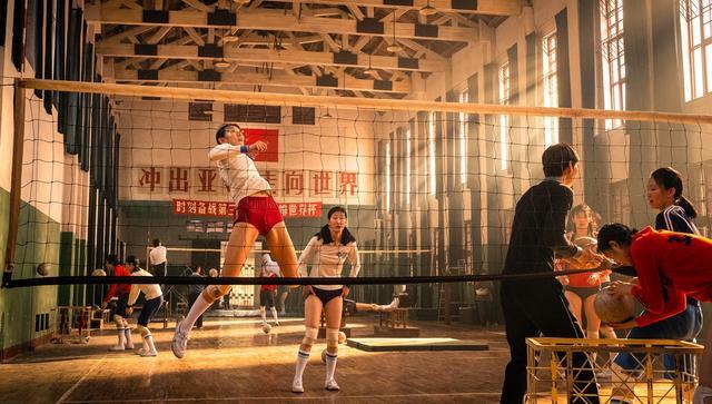 摔跤吧!爸爸|别再夸印度《摔跤吧爸爸》，巩俐演郎平，中国高分体育电影也来了