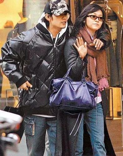 侯佩岑|抢闺蜜老公，拿了分手费就凹女强人人设，她们这心态无敌了