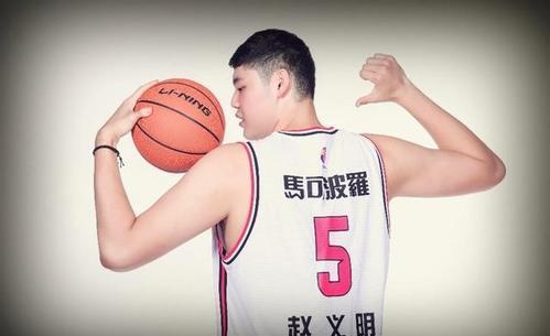 相信经过一段时间锻炼之后,赵义明会完成蜕变,成为cba一位顶级内线