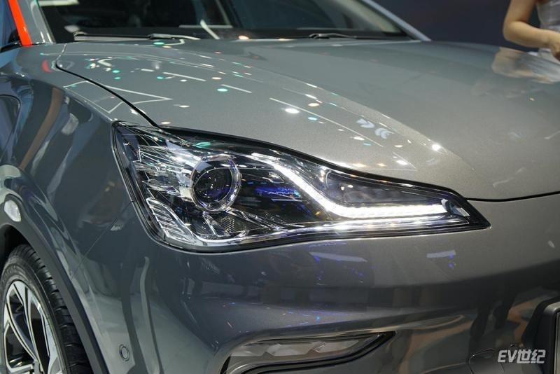 哪吒汽车|纯电续航401公里 北京车展实拍小型纯电SUV哪吒V