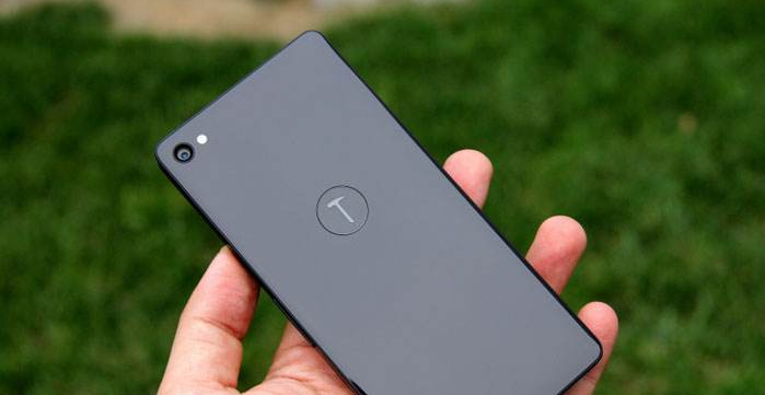 之后,他带领的锤子科技发布了smartisan t1,坚果手机,锤子手机t2,同时