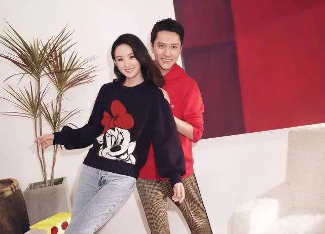 冯绍峰|冯绍峰夫妇婚后都成拍戏狂，赵丽颖无缝接戏，夫妻已囤10部新作