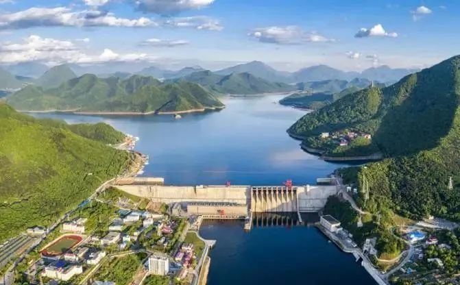 黑洞|卫星“慧眼”识“流”，黑洞双星系统周期“小波动”被发现！