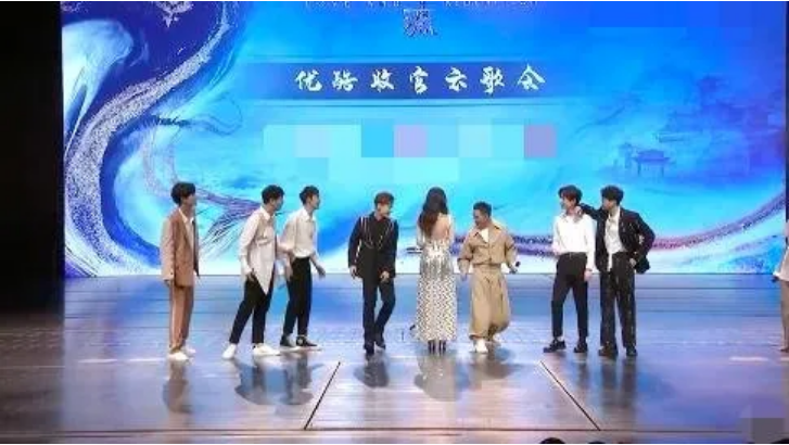 于正|一夜爆火，得罪于正被封杀，如今翻红却被批骚扰女明星太猥琐？