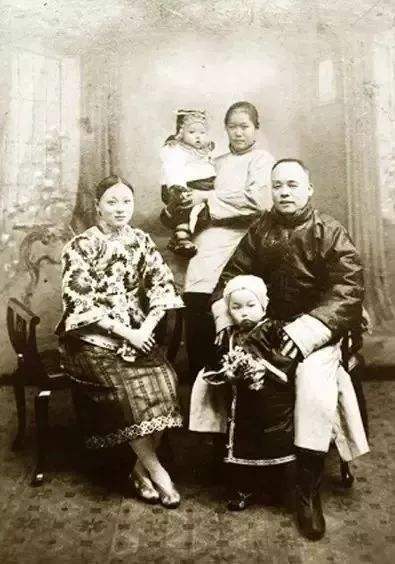 林桂生也是一个有魄力和高傲的女子,不想和别人分享自己的丈夫,表示"