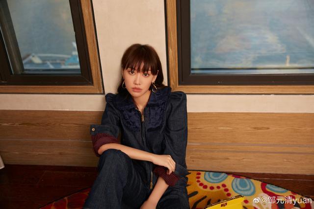 闫妮|邹家有女初长成！闫妮女儿晒近照，颜值高气质好与妈妈形同姐妹