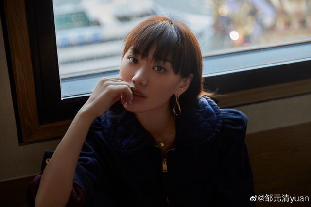 闫妮|邹家有女初长成！闫妮女儿晒近照，颜值高气质好与妈妈形同姐妹