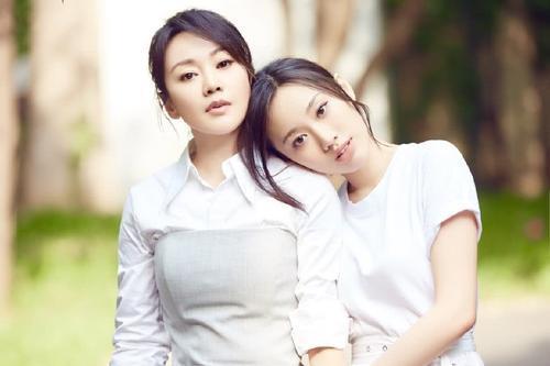 闫妮|邹家有女初长成！闫妮女儿晒近照，颜值高气质好与妈妈形同姐妹