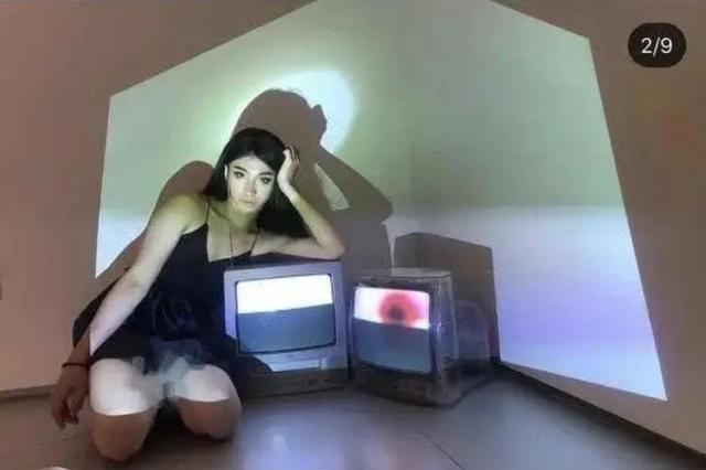 伊能静|不再藏掖！伊能静之子哈利大方晒女装，薄纱衣裙配精致妆容超粉嫩