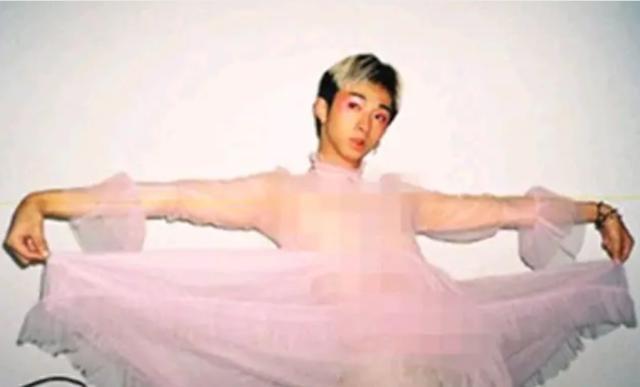 伊能静|不再藏掖！伊能静之子哈利大方晒女装，薄纱衣裙配精致妆容超粉嫩