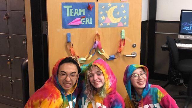 伊能静|不再藏掖！伊能静之子哈利大方晒女装，薄纱衣裙配精致妆容超粉嫩