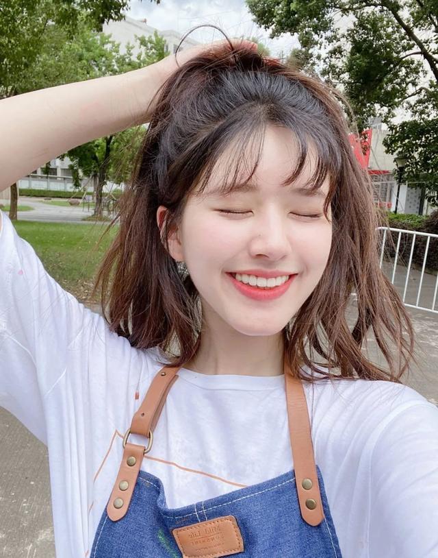 赵露思|他是赵露思爸爸，颜值超高做企业家，把女儿捧成女一号被喜欢