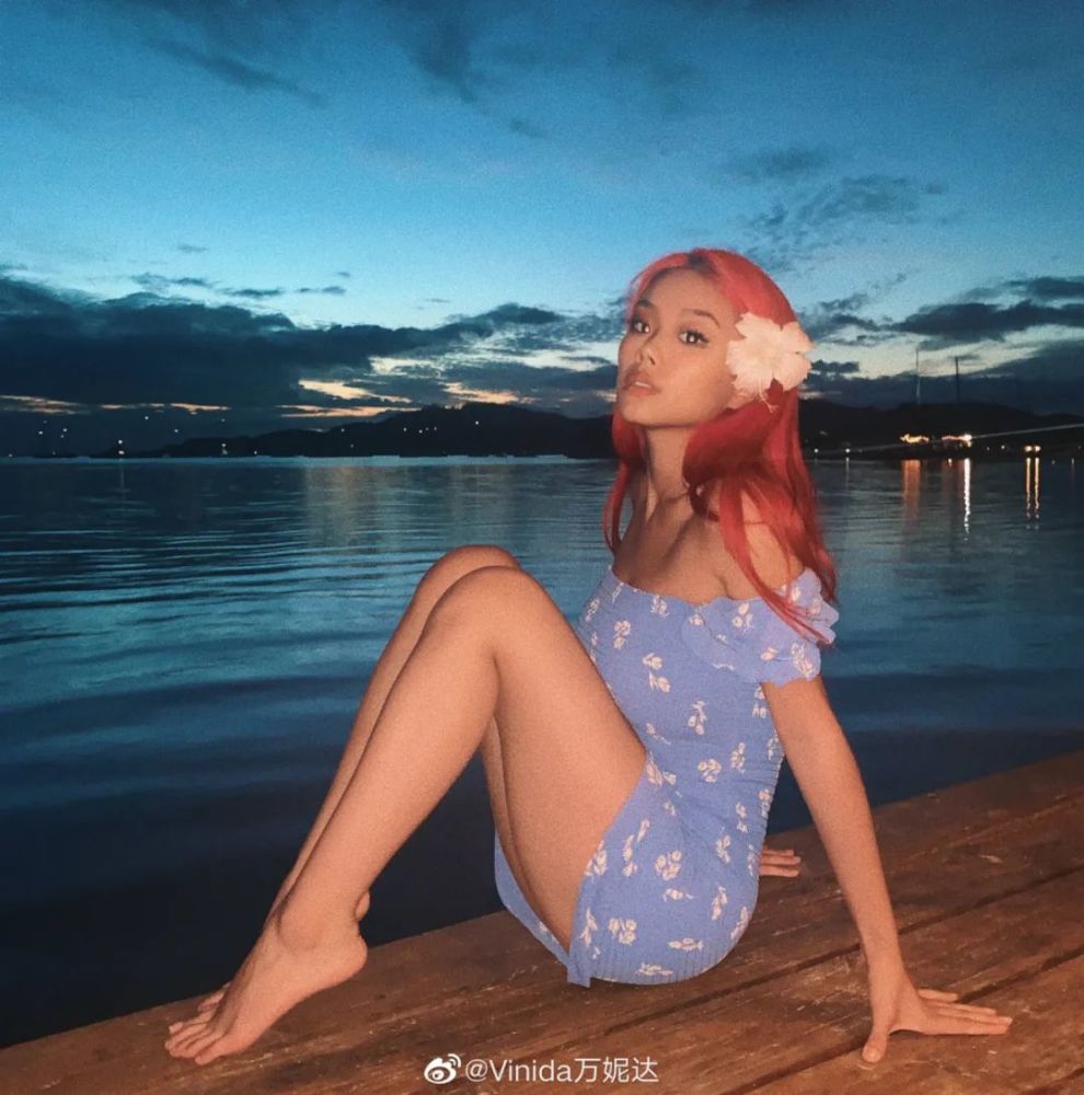 看完热辣女rapper万妮达突然有勇气尝试欧美风了