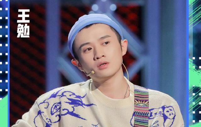 脱口秀大会|《脱口秀大会》王勉凭啥能靠“吼”夺冠？杨蒙恩的段子给出了答案