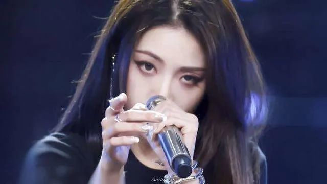 喻言|喻言镜头被央视“一剪没”，黑历史也被曝光，还被质疑带坏粉丝