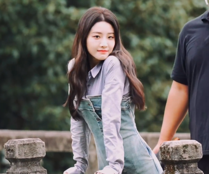 喻言|喻言镜头被央视“一剪没”，黑历史也被曝光，还被质疑带坏粉丝