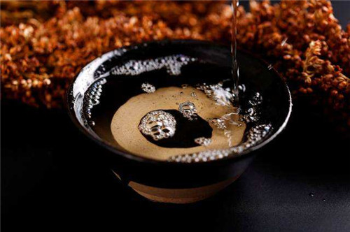 李白|古代的酒到底多少度？为啥李白一次能喝三百杯？专家：换你也能喝