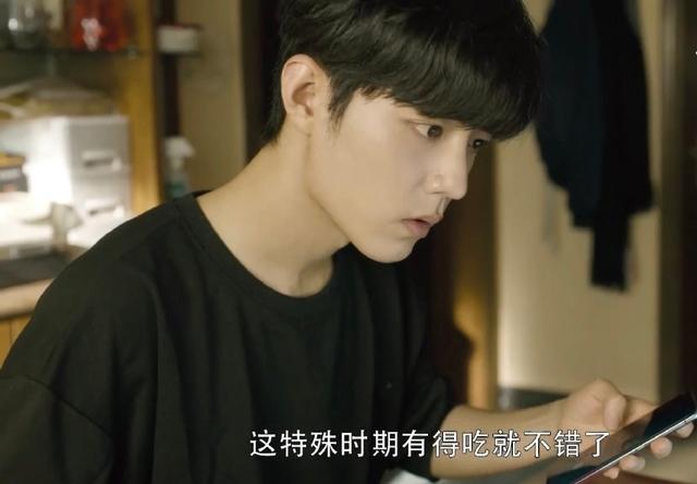 粉丝|肖战出道四周年纪念，粉丝晒回忆让人泪目，顶流绝非想象中容易！