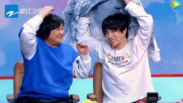 我和我的家乡|《我和我的家乡》首映礼！贾玲对王源撒娇，印象深刻的还有宋仲基